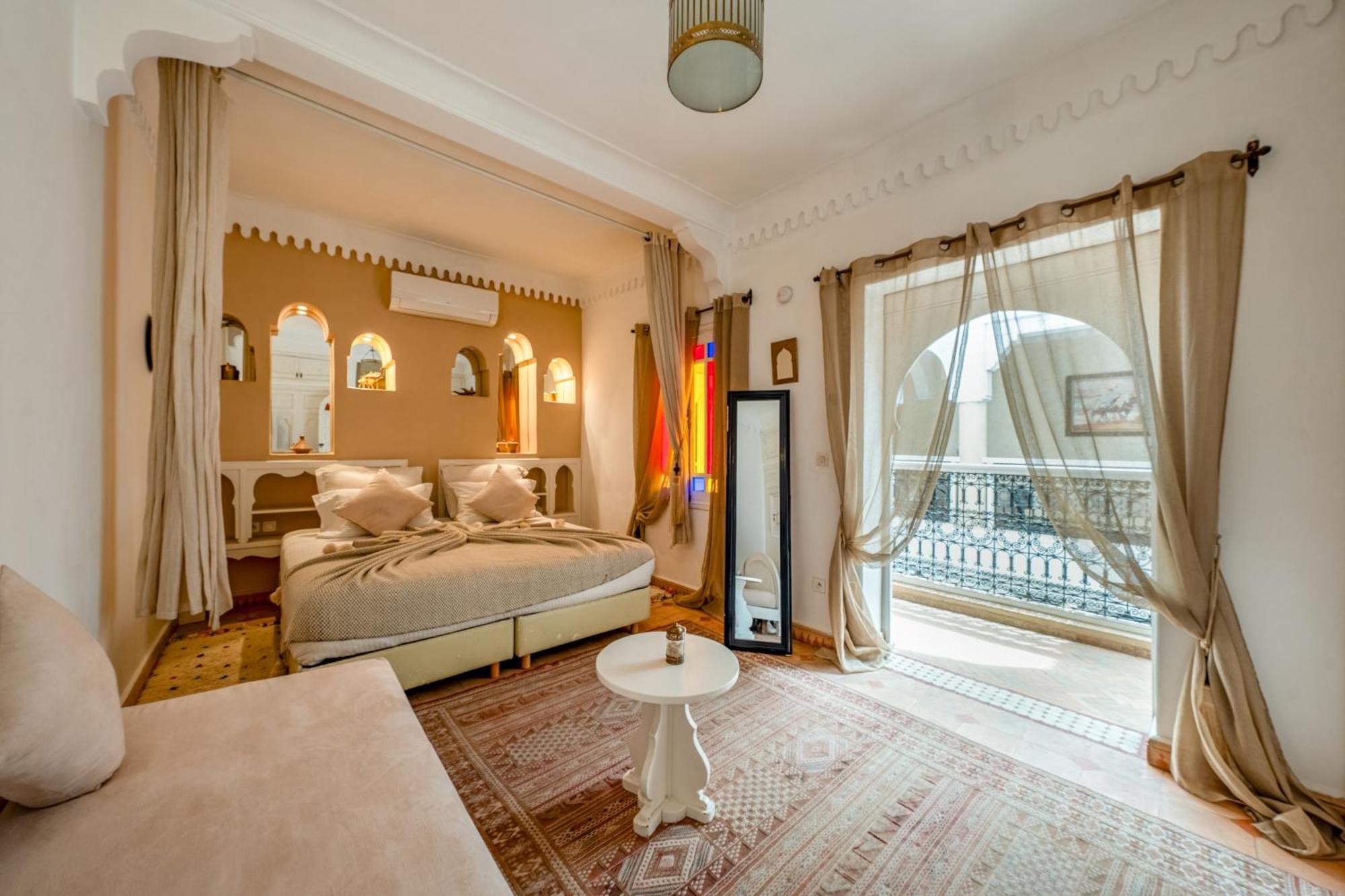 Riad Awinati Location Privatisee ,Piscine Chauffee , Beau Rooftop Marrakesh Exteriör bild
