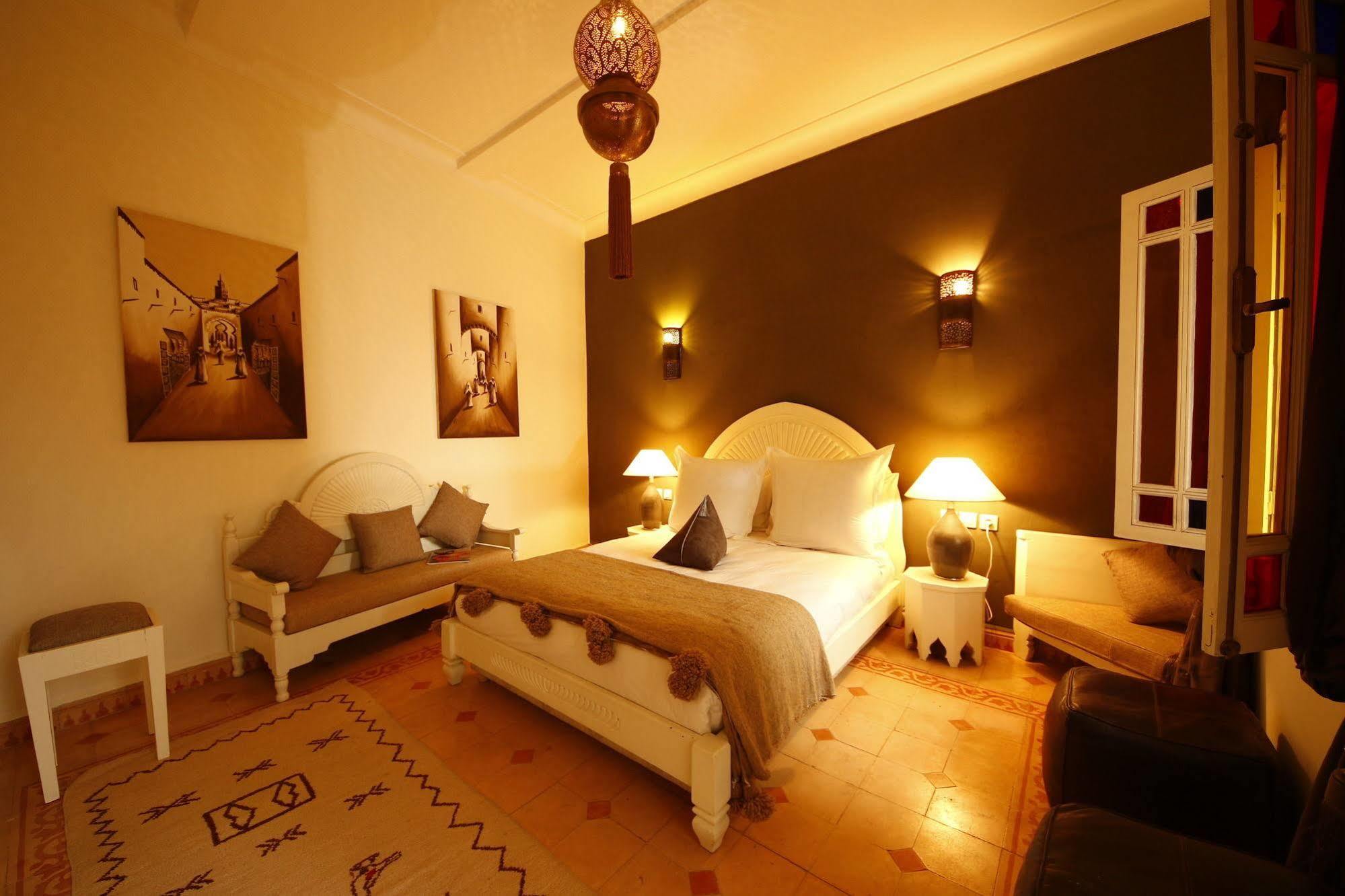 Riad Awinati Location Privatisee ,Piscine Chauffee , Beau Rooftop Marrakesh Exteriör bild